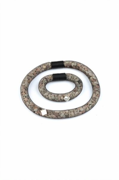 Natursteinschmuck - Netzschlauchkette L - schwarz mit Silberelement