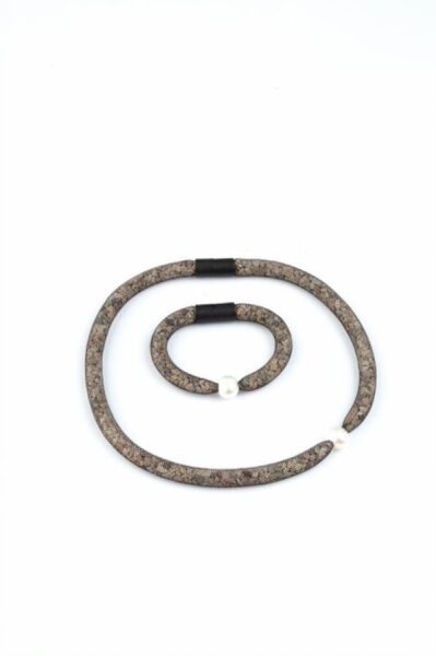 Natursteinschmuck - Netzschlauchkette - schwarz mit Perle
