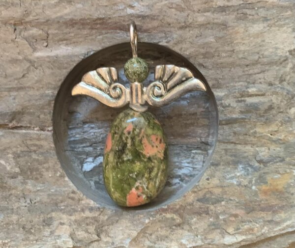Natursteinschmuck - Edelstein Engelanhänger - Unakit